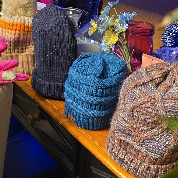 Womans Winter LOT Size (Med-Large) All Included! - Picture 5 of 10